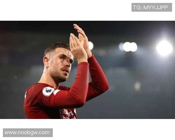 170足球球星的传奇故事与成就探索：从青涩少年到全球巨星的成长之路