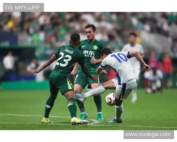 7月3日出生的足球球星盘点及其职业生涯成就解析 7月3日出生的足球球星盘点及其职业生涯成就解析