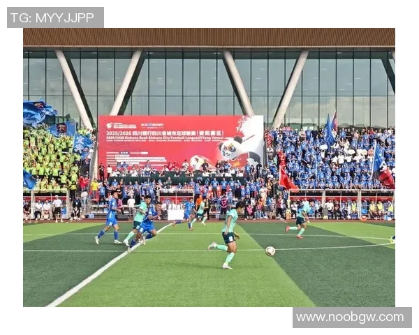 十大国际球星闪耀中国足球场 吸引万千球迷热情追随 十大国际球星闪耀中国足球场 吸引万千球迷热情追随