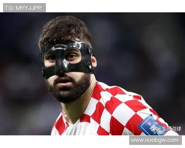 戴头带的足球球星有哪些他们的独特风格和比赛表现分析